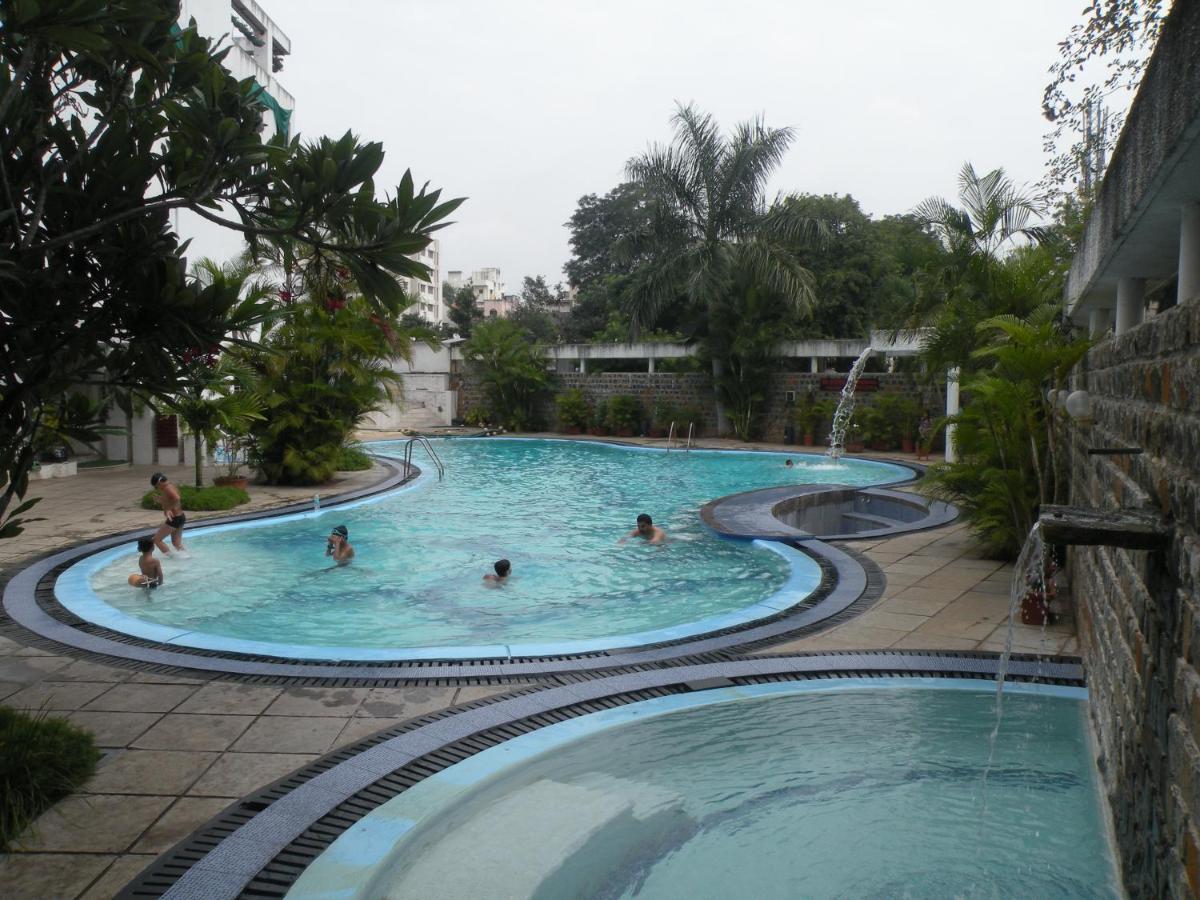 Nasiklub Hotel Exterior photo